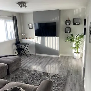 Fantastic Full 3 Bedroom Modern Appartement Belfast